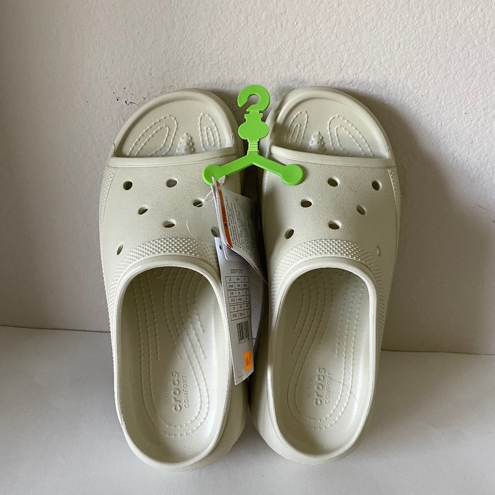 Crocs Unisex-Adult Crush Slide, Bone, 8 Women/6 Men